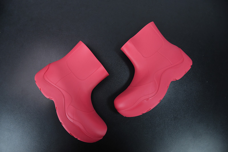 Bo*te*ga ve*ne*ta sneaker