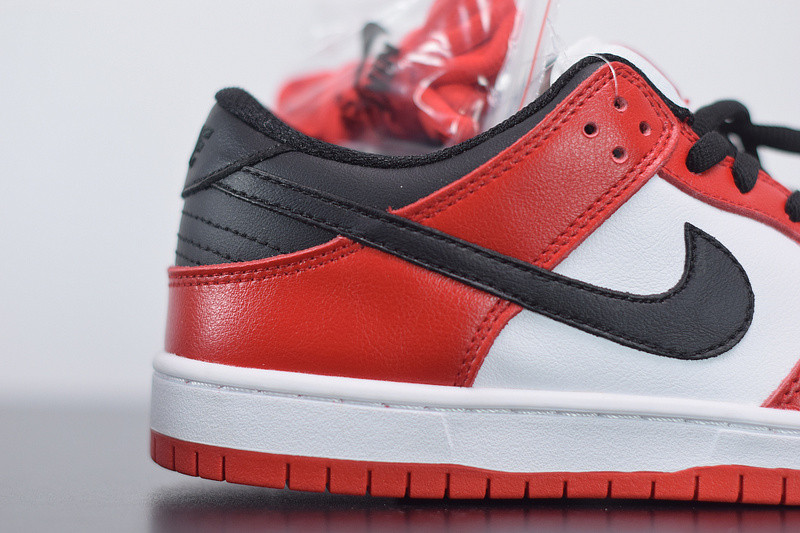 nike dunk low chicago bq6817-600