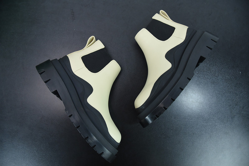 Bo*te*ga ve*ne*ta sneaker