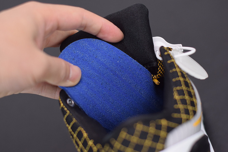 zoom kobe 4 protro del sol av6339-101