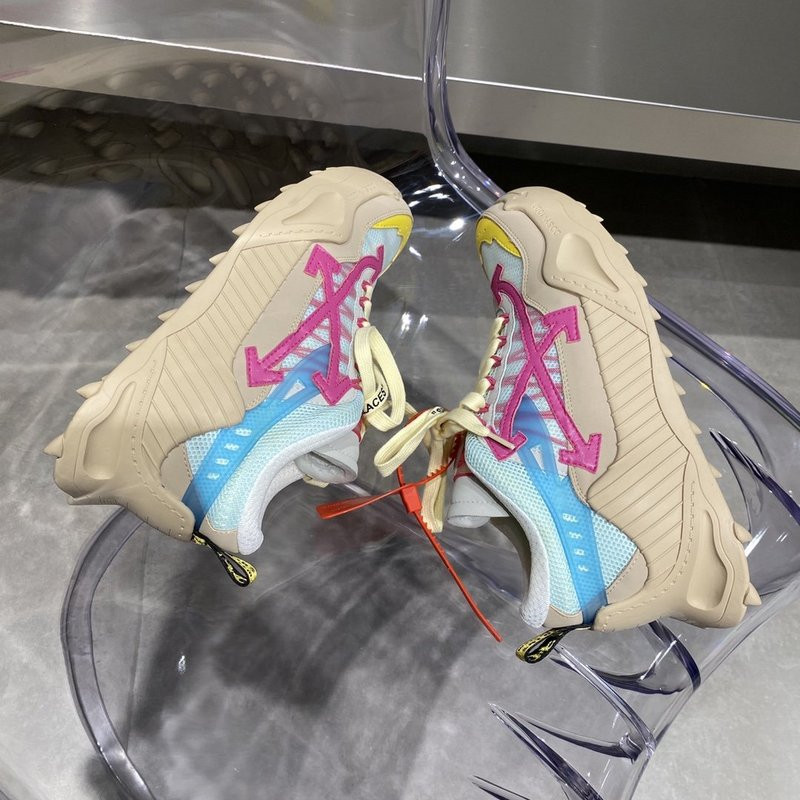 of c/o odsy-1000 sneaker