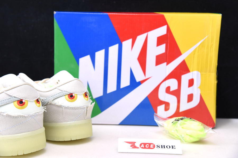 nike sb dunk low “mummy” dm0774-111