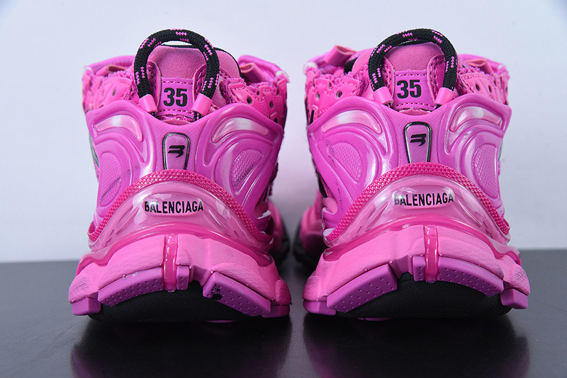 Ba*len*cia*ga runner sneaker