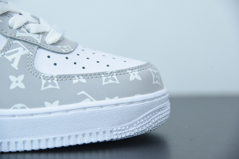 lvt x nike air force1