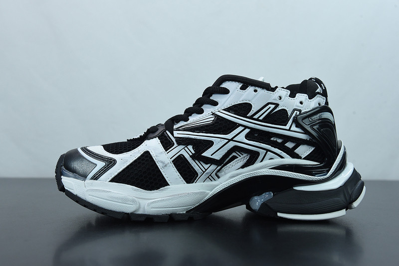 Ba*len*cia*ga runner sneaker