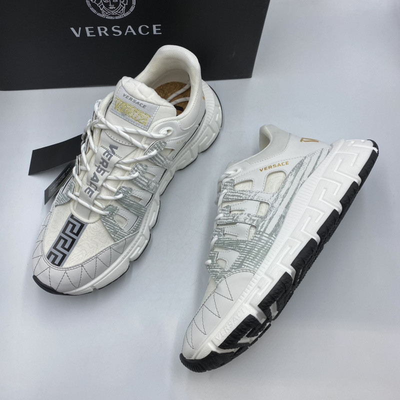 vs chain reaction sneakers
