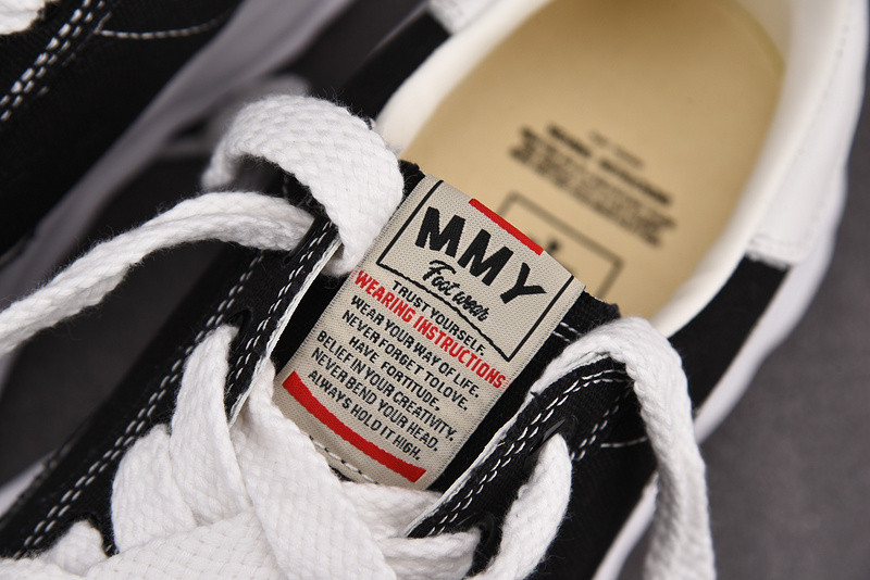 Ma*s*n mihara yasuhiro sneaker