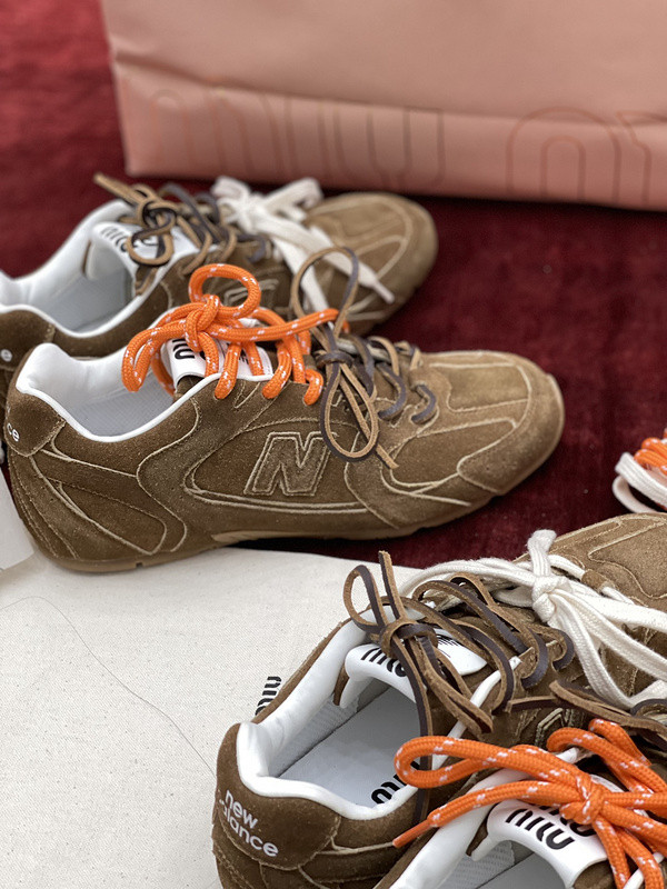 NEW BALANCE X MIUMIU SNEAKER