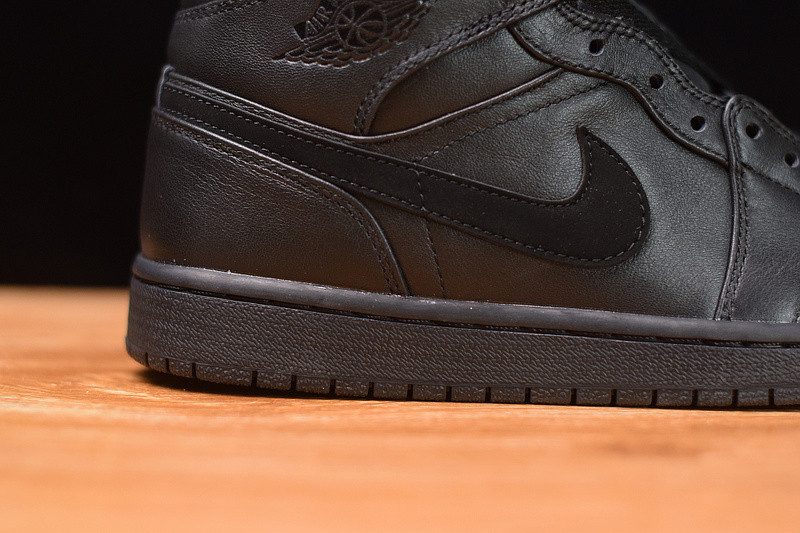 air jordan 1 mid “deep black” 554725-090