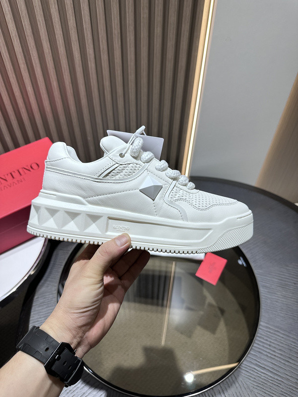 valentino sneaker