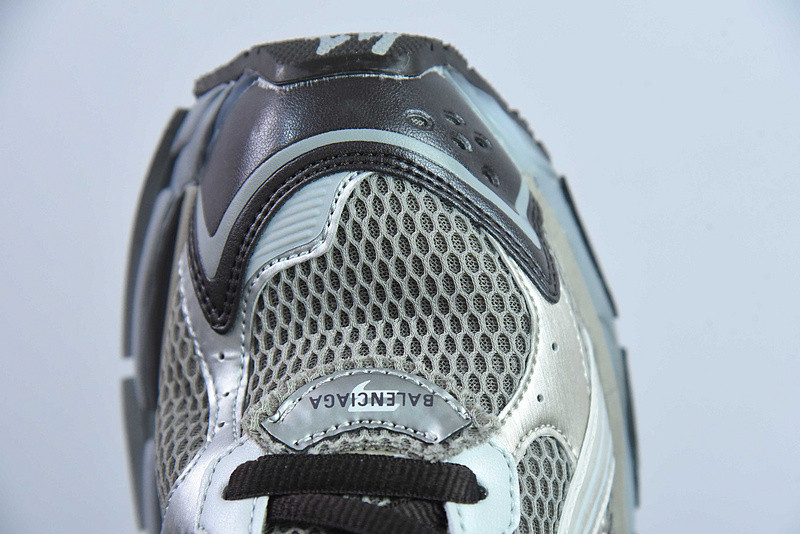 Ba*len*cia*ga runner sneaker