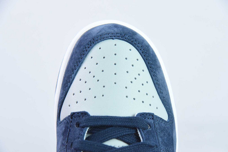 Nike Dunk Low Georgetown Suede IB3079-400