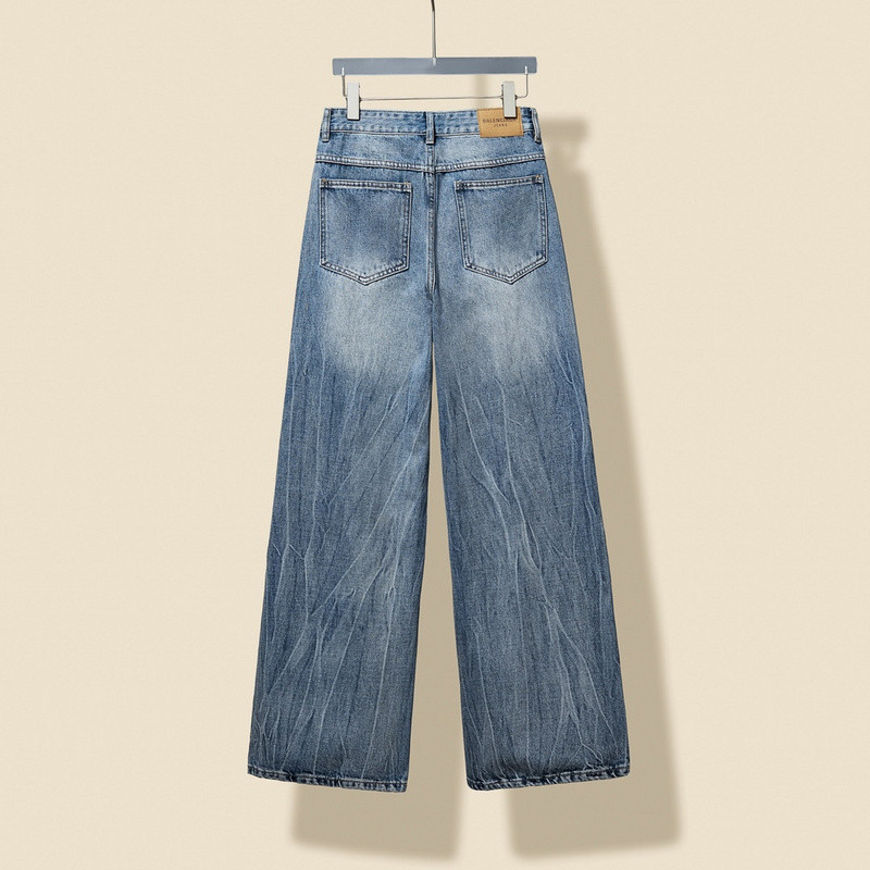 Ba*len*cia*ga clothes