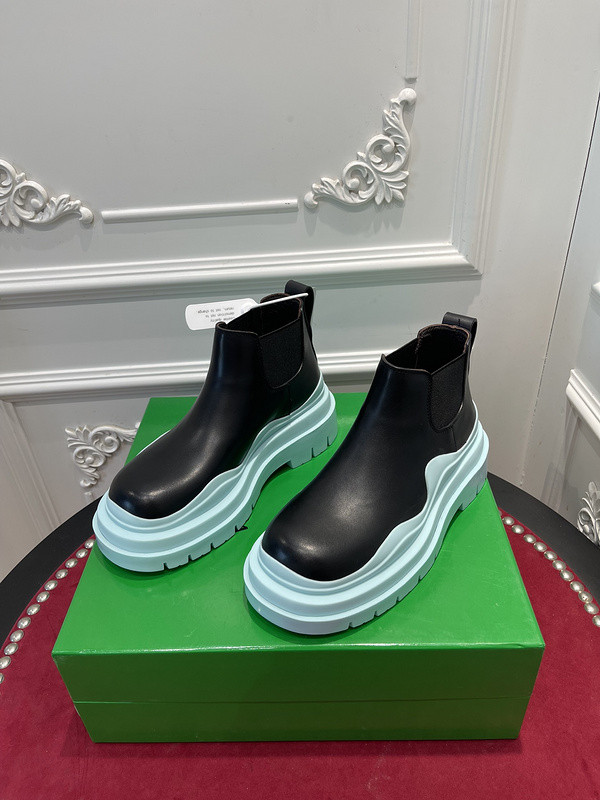 Bo*te*ga ve*ne*ta sneaker