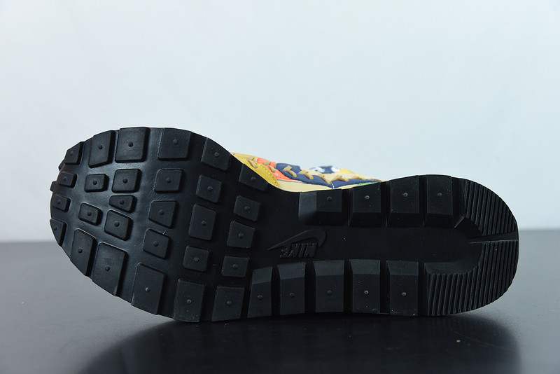 sacai x nike ldwaffle x jean paul gaultier dd9186-200