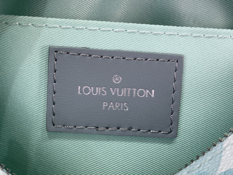LVT PURSE